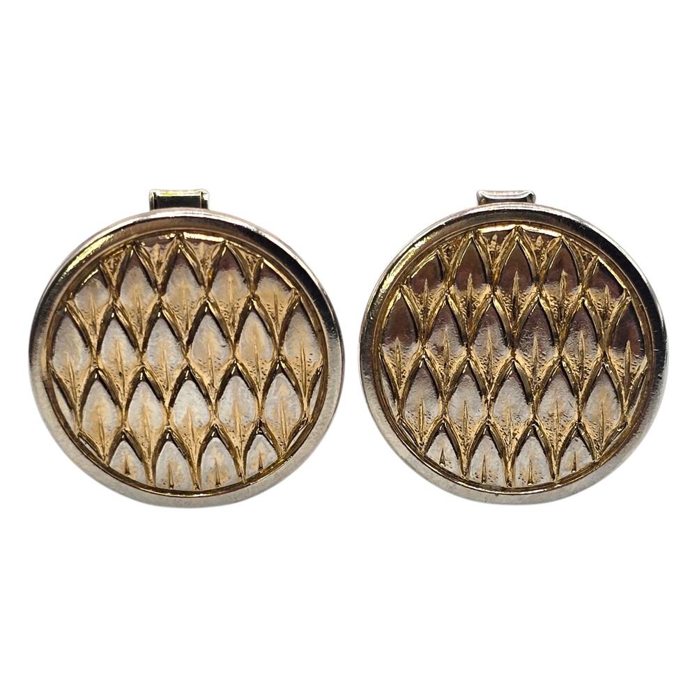 Vintage Cufflinks Scale Feather Scalloped Dragon Pattern Toggle Back Closure